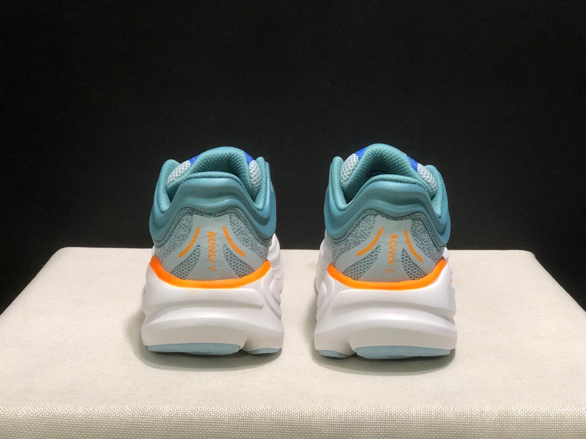 HOKA ONE ONE Bondi 9